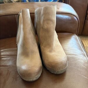 Sorel Tan Ankle Booties for Women wedge booties size 10